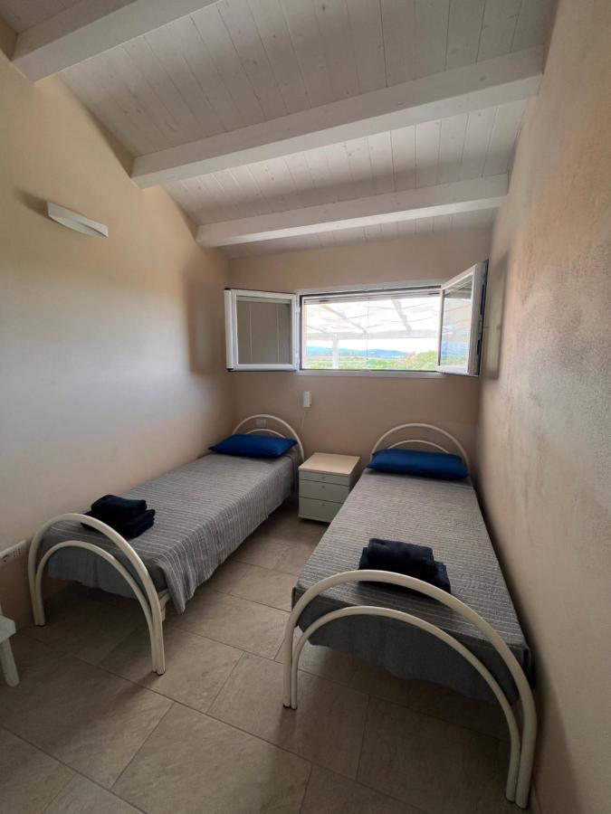 Fronte Mare S'Arena Scoada Apartment Putzu Idu Luaran gambar